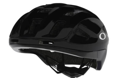 Oakley ARO3 Endurance EU Helm schwarz